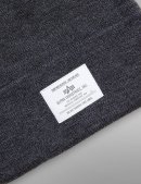 Шапка зимняя ESSENTIAL BEANIE Шапка зимняя ESSENTIAL BEANIE