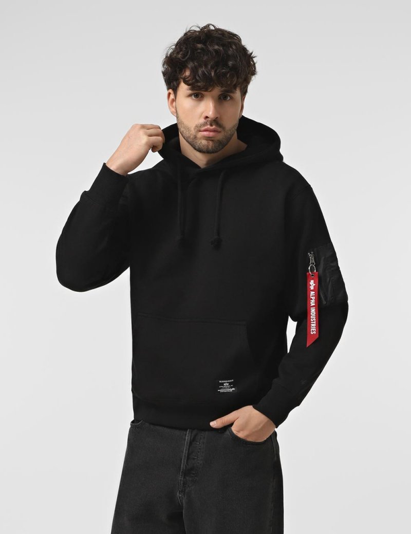 UTILITY POCKET HOODIE